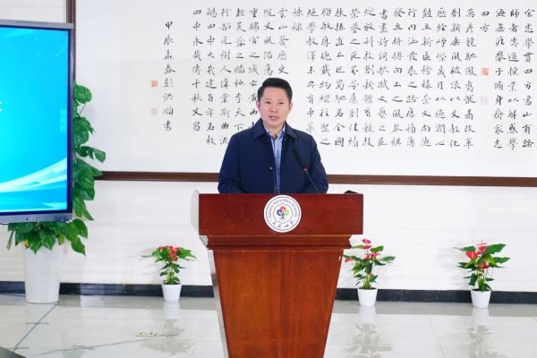 公富网配资 成都市张显国名校长工作室正式启动